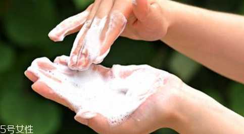 泡泡清洁面膜适合什么皮肤