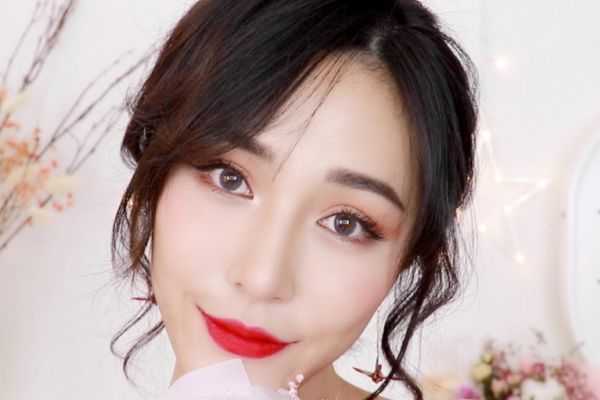 什么样的脸型适合浓妆