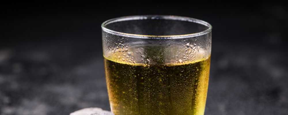 啤酒敷脸真的能缩毛孔吗 啤酒敷脸真的能缩毛孔吗