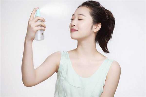 夏天用乳液好还是面霜好？夏天用什么牌子的护肤品比较好