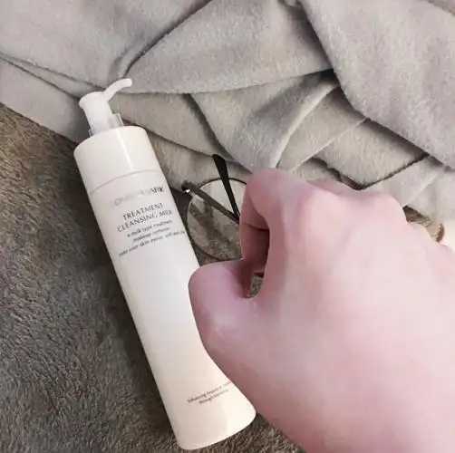 洁面慕斯能控油吗 洁面慕斯能控油吗