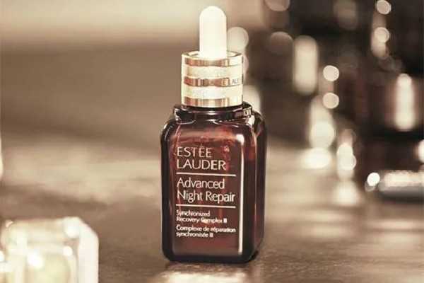 雅诗兰黛小棕瓶可以淡斑吗 雅诗兰黛小棕瓶可以淡斑吗