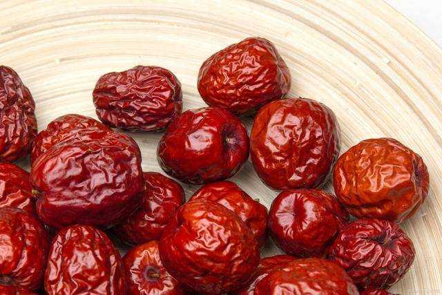 女人吃什么抗衰老?建议常吃这4种食物 女人吃什么抗衰老?建议常吃这4种食物