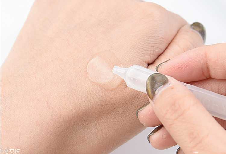 润百颜蜂巢玻尿酸水润次抛原液怎么用?能滴在乳液里吗? 润百颜蜂巢玻尿酸水润次抛原液怎么用?能滴在乳液里吗?