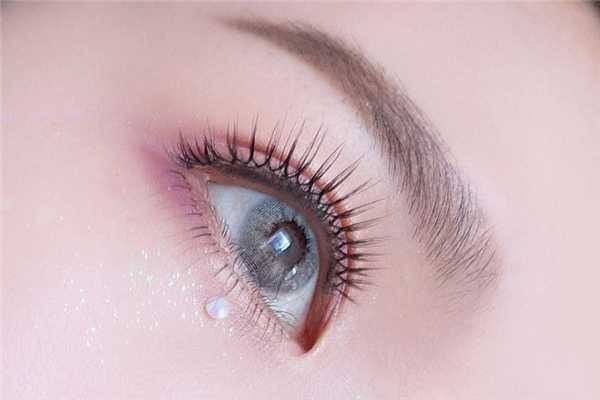 假睫毛可以清洗吗？正确步骤是什么？