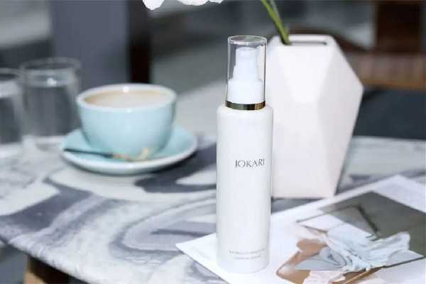 卸妆乳和卸妆油哪个好用 卸妆乳和卸妆油哪个好用