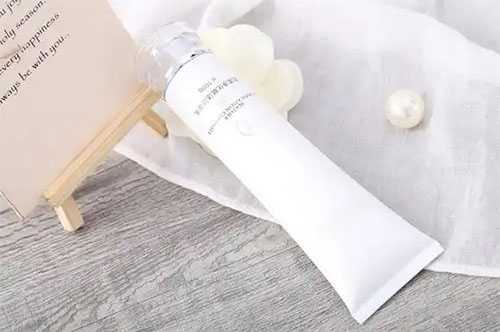 如何判断洁面粉是否含有过多的化学成分 如何判断洁面粉是否含有过多的化学成分