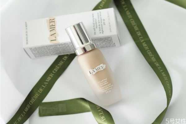 粉底液有什么好处？使用粉底液的注意事项