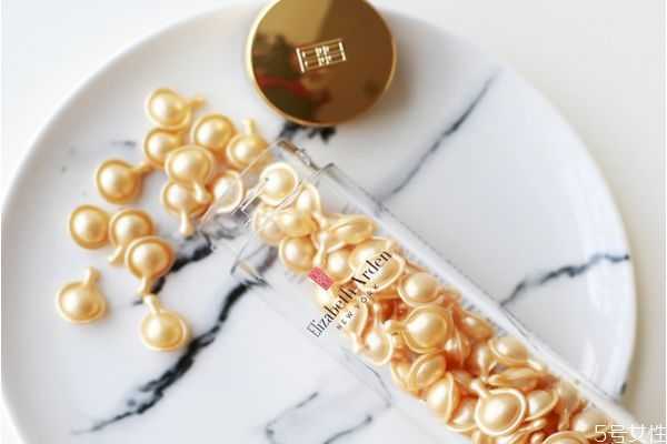 雅顿金胶什么时候用?雅顿金胶晚上用还是白天用效果好 雅顿金胶什么时候用?雅顿金胶晚上用还是白天用效果好