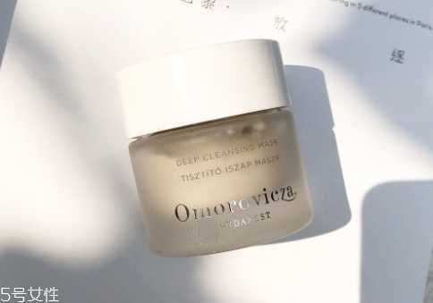 片状清洁面膜有用吗 很难带走深层污垢