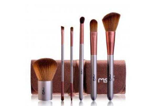 化妆刷要每天清洗吗