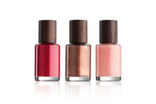 指甲油孕妇可以涂吗?不建议准妈妈使用哦! 指甲油孕妇可以涂吗?不建议准妈妈使用哦!