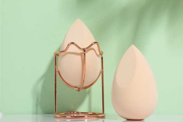 美妆蛋要买贵的吗