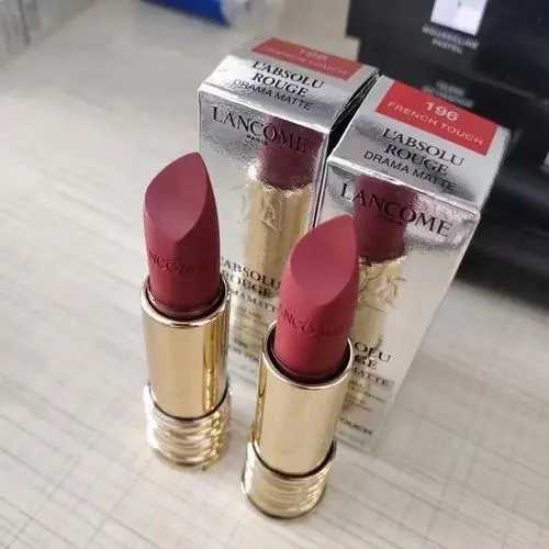 兰蔻196是丝绒好还是柔润好 兰蔻196是丝绒好还是柔润好