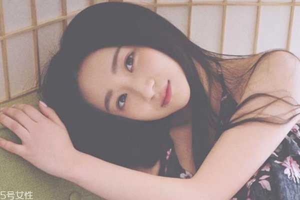 晒黑了敷面膜有用吗