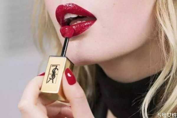 唇釉瓶口如何保持干净 唇釉应该怎么使用
