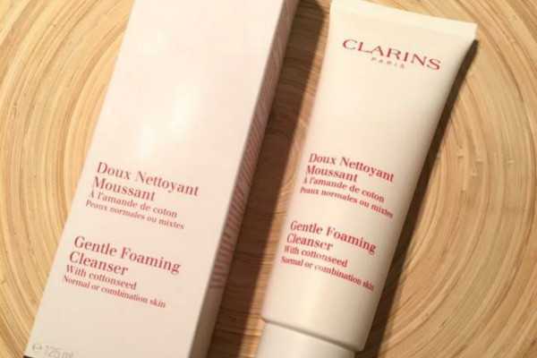 娇韵诗温和泡沫洁面霜