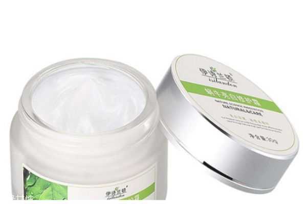 修护霜是什么时候涂的 修护霜是什么时候涂的