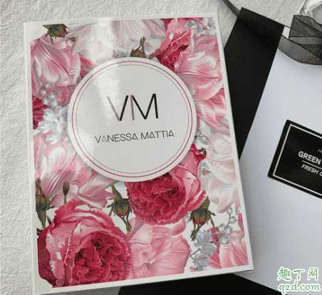 vm瀑布鎏金面膜用完要洗吗 vm瀑布鎏金面膜用完要洗吗