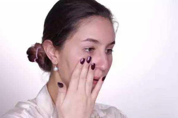 阿玛尼3号粉底液白不白