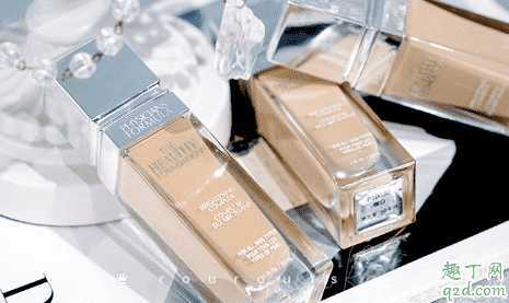 pf粉底液新版和旧版的区别 pf粉底液真假对比图 pf粉底液新版和旧版的区别 pf粉底液真假对比图