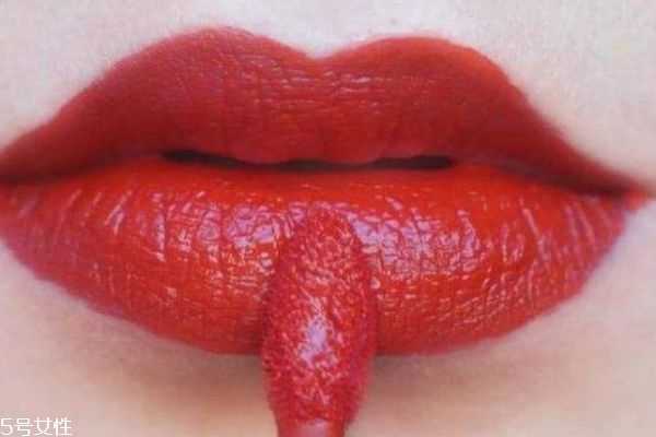 如何正确使用口红 使用口红后的几个小技巧