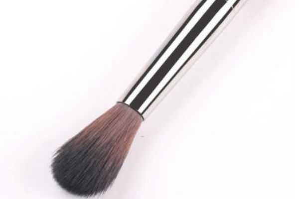 鼻影刷刷头有几种？鼻影刷可以用眼影刷代替吗