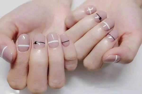 美甲前的准备有哪些?美甲需要多长时间 美甲前的准备有哪些?美甲需要多长时间