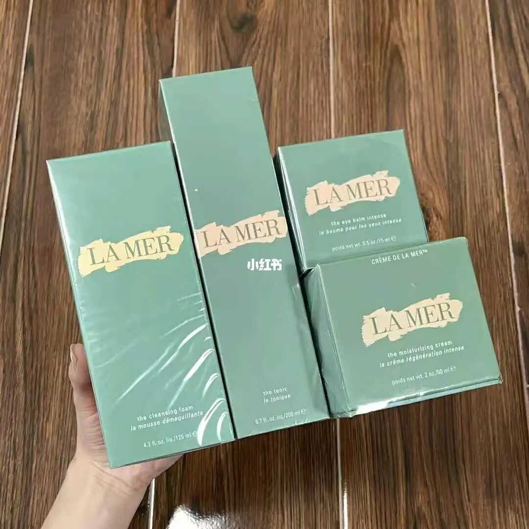 化妆品被雨水泡了还能用吗 化妆品被雨水泡了还能用吗