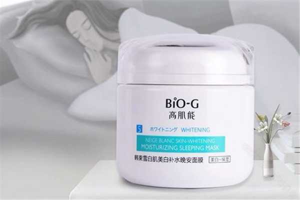 睡眠面膜需要涂很厚吗 睡眠面膜需要涂很厚吗
