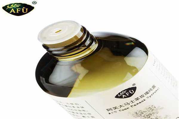 玫瑰纯露哪个牌子好用