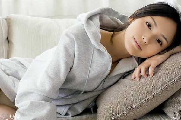 来大姨妈特别憔悴怎么办 4个技巧还你好气色