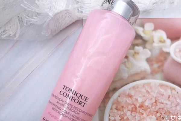 兰蔻粉水为什么是塑料瓶？兰蔻粉水瓶子硬还是软