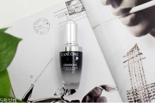 兰蔻小黑瓶用了长痘是怎么回事