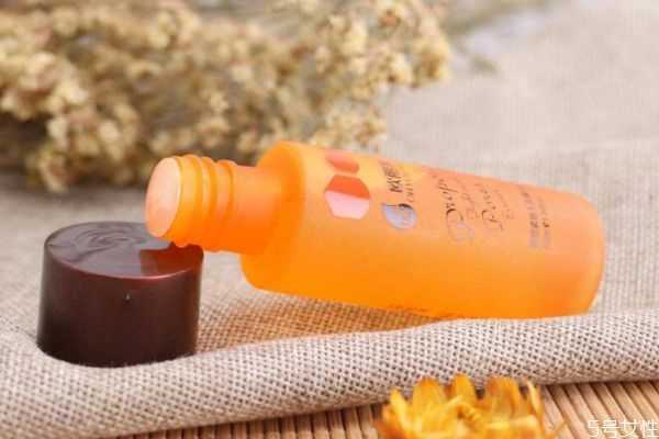 黑头导出液用完要洗吗?黑头导出液副作用 黑头导出液用完要洗吗?黑头导出液副作用