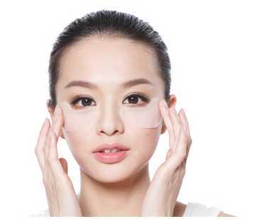 ahc眼霜和科颜氏眼霜哪个好用 ahc眼霜和科颜氏眼霜对比