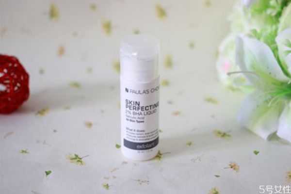 有水杨酸的护肤品用完会长痘痘吗?用水杨酸为啥还长痘 有水杨酸的护肤品用完会长痘痘吗?用水杨酸为啥还长痘