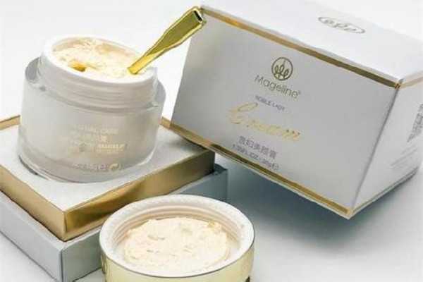 贵妇膏用在防晒前还是防晒后面