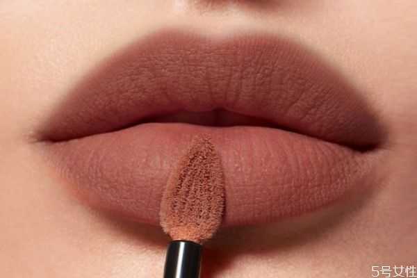 欧莱雅小钢笔116是什么颜色？