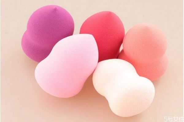 美妆蛋可不可以用卸妆水清洗?美妆蛋用卸妆水怎么清洗 美妆蛋可不可以用卸妆水清洗?美妆蛋用卸妆水怎么清洗
