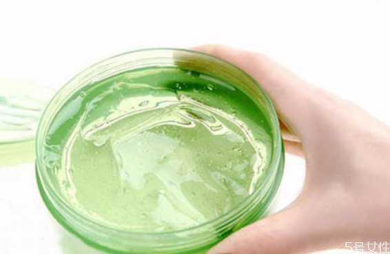 芦荟胶用久脸会变黑吗？芦荟胶擦脸越擦越黑怎么补救