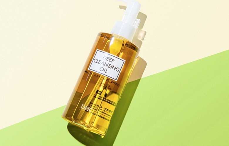 卸妆油不小心混了水还能用吗 卸妆油不小心混了水还能用吗