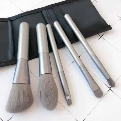 好的粉底刷和坏的区别 好的粉底刷和坏的区别