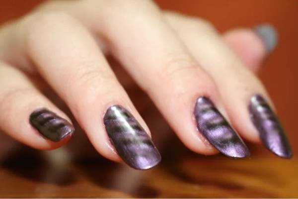 亮油和底油有什么区别？底油可以代替亮油吗