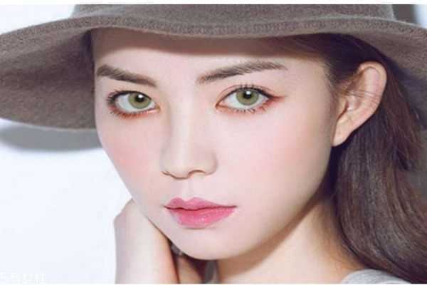 美瞳戴上为什么会眼睛疼呢?美瞳的材料一般是什么呢 美瞳戴上为什么会眼睛疼呢?美瞳的材料一般是什么呢