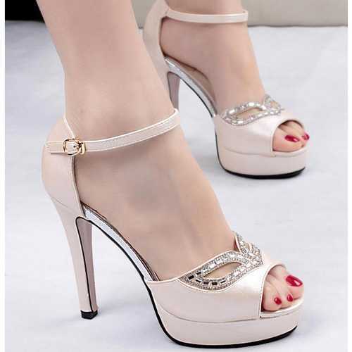 矮个子穿哪种鞋显高,矮个子不宜穿三种鞋 矮个子穿哪种鞋显高,矮个子不宜穿三种鞋