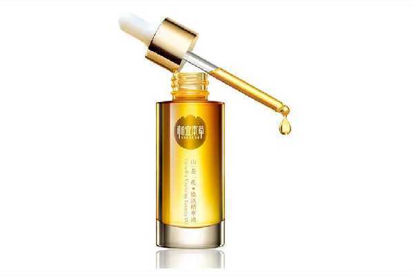 山茶花精油可以直接涂在脸上吗 山茶花精油可以直接涂在脸上吗