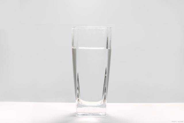 这5个原因可能会“加速”皮肤老化，希望女人抓紧改掉 