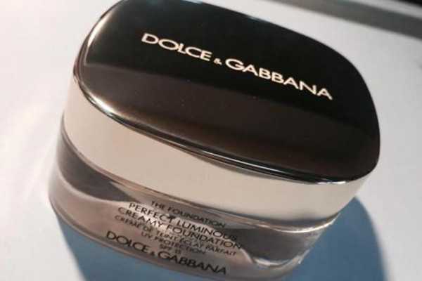 dg无暇透亮粉底霜粉质如何?dg无暇透亮粉底霜好用吗 dg无暇透亮粉底霜粉质如何?dg无暇透亮粉底霜好用吗