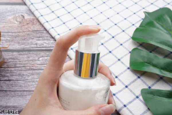 希思黎全能乳液效果如何